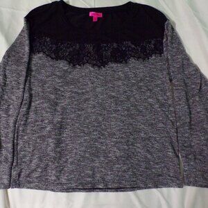Betsey Johnson heather gray and black lace szM sweater